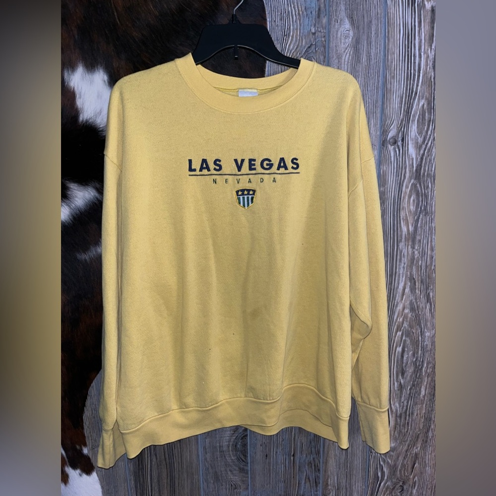 Las Vegas Nevada embroidered bright yellow pullover comfy sweatshirt size XL